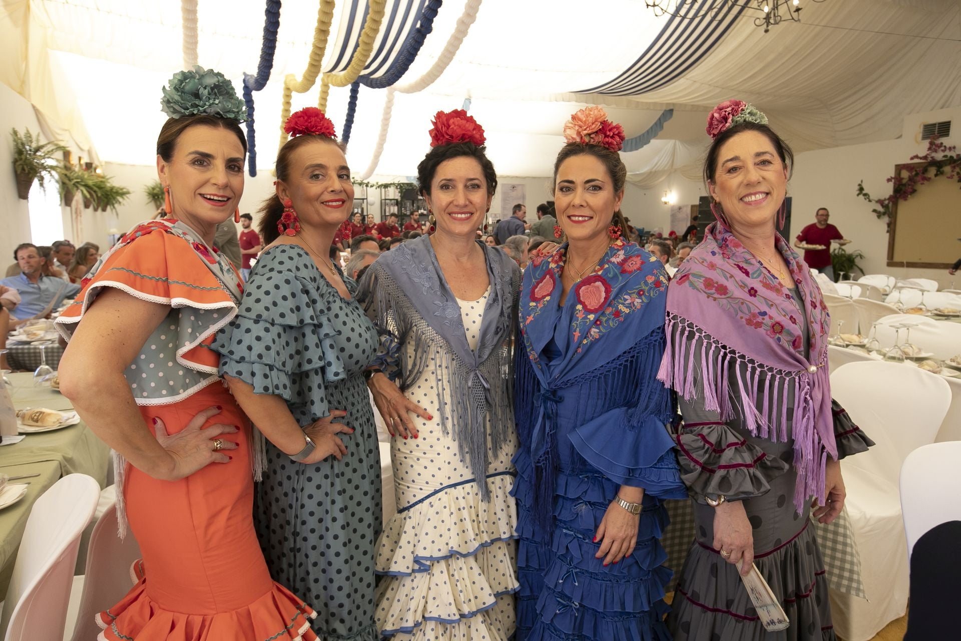 Las mejores imágenes del ambiente en las casetas el miércoles de la Feria de Córdoba