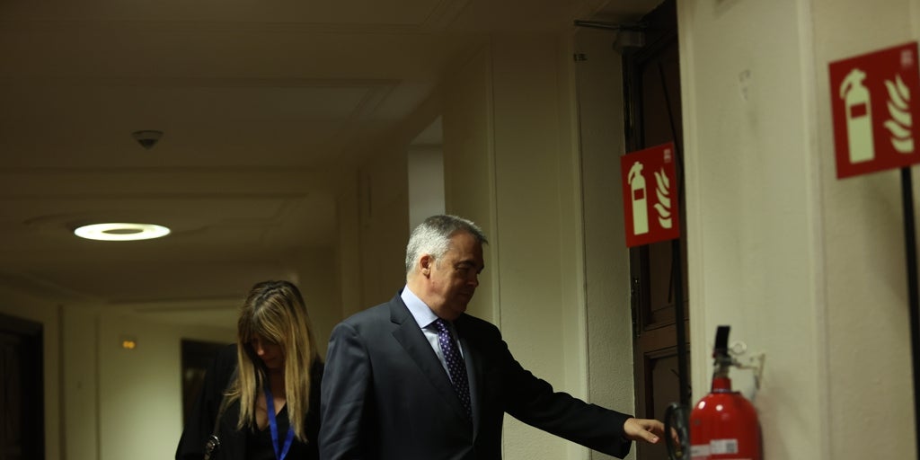 El clamor en el partido fuerza a Ferraz a actuar contra Leire Díez tras 72 horas de tormenta política