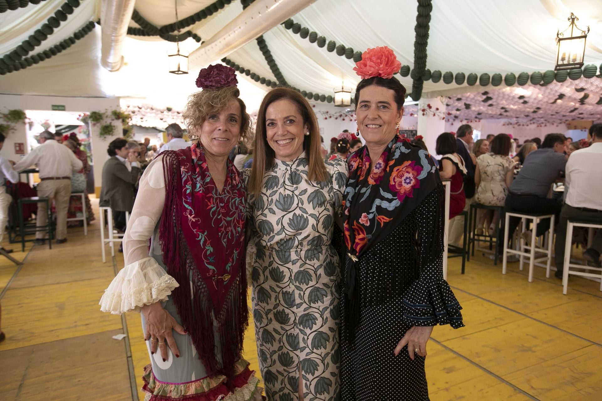 La alegría crece en intensidad en las casetas el miércoles de Feria de Córdoba, en imágenes