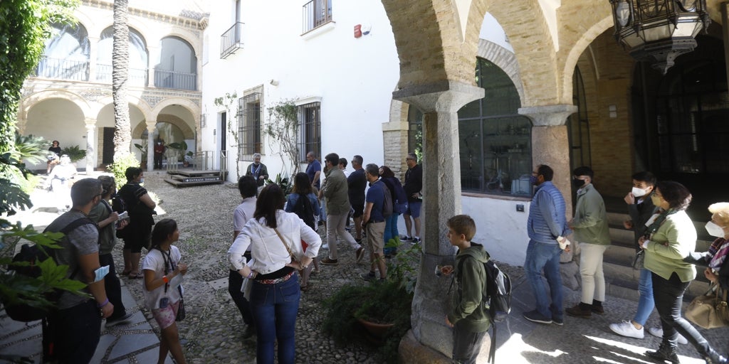 El Ayuntamiento adjudica a Sedena el servicio de mediadores culturales en los museos y monumentos municipales de Córdoba