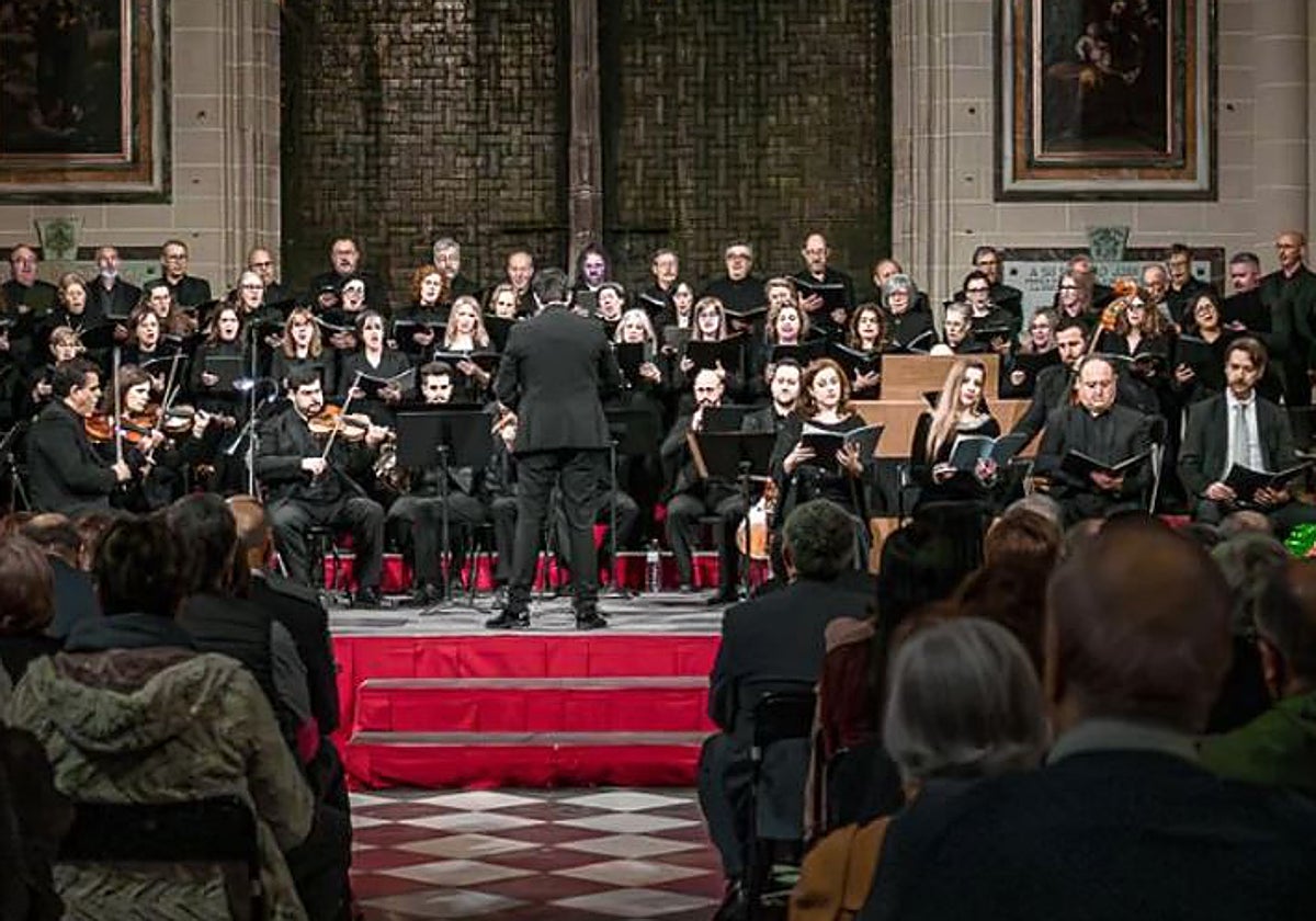 El Coro Jacinto Guerrero en un concierto en la catedral de Toledo
