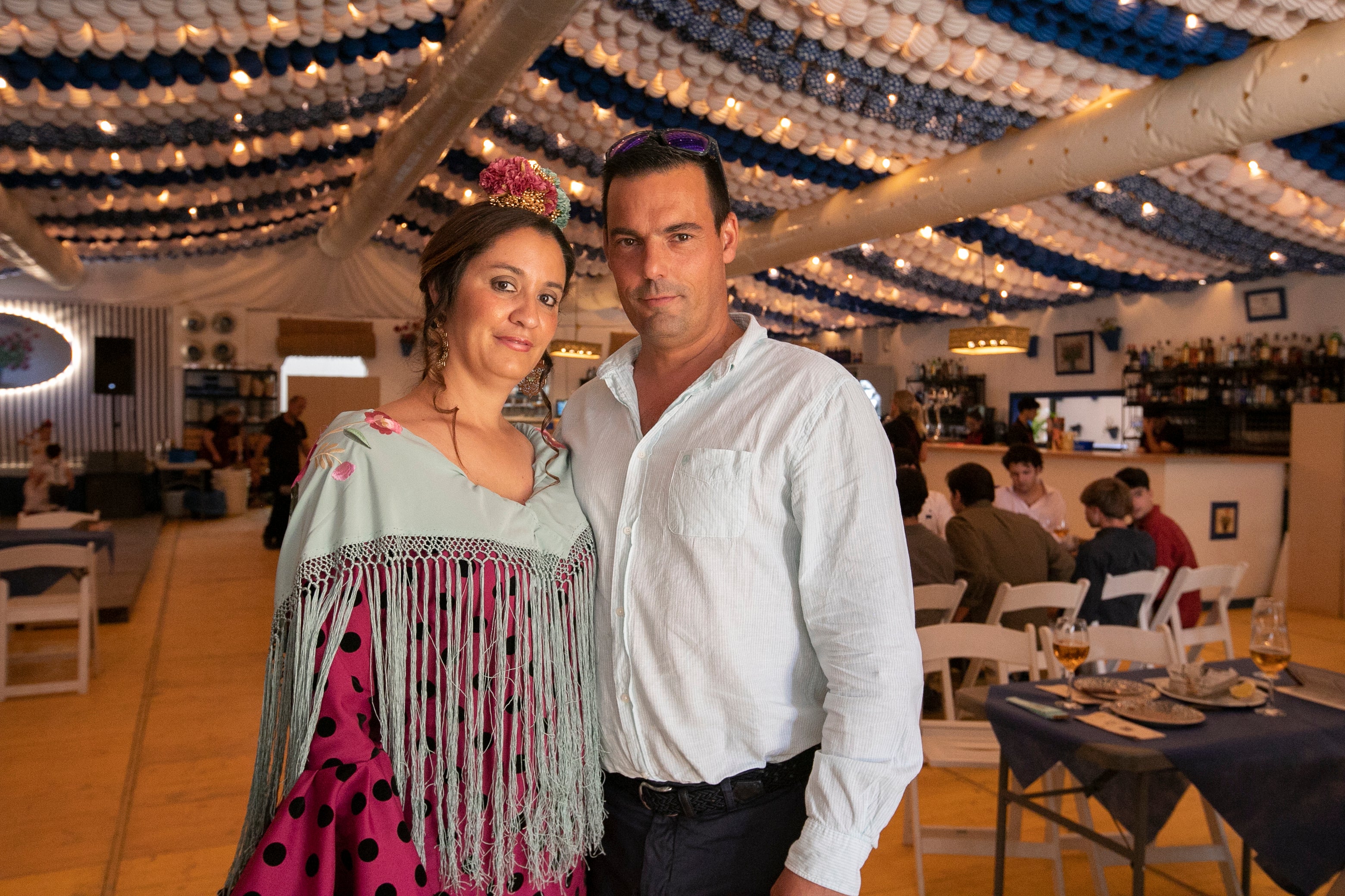 La animada vida de las casetas de la Feria de Córdoba este viernes, en imágenes