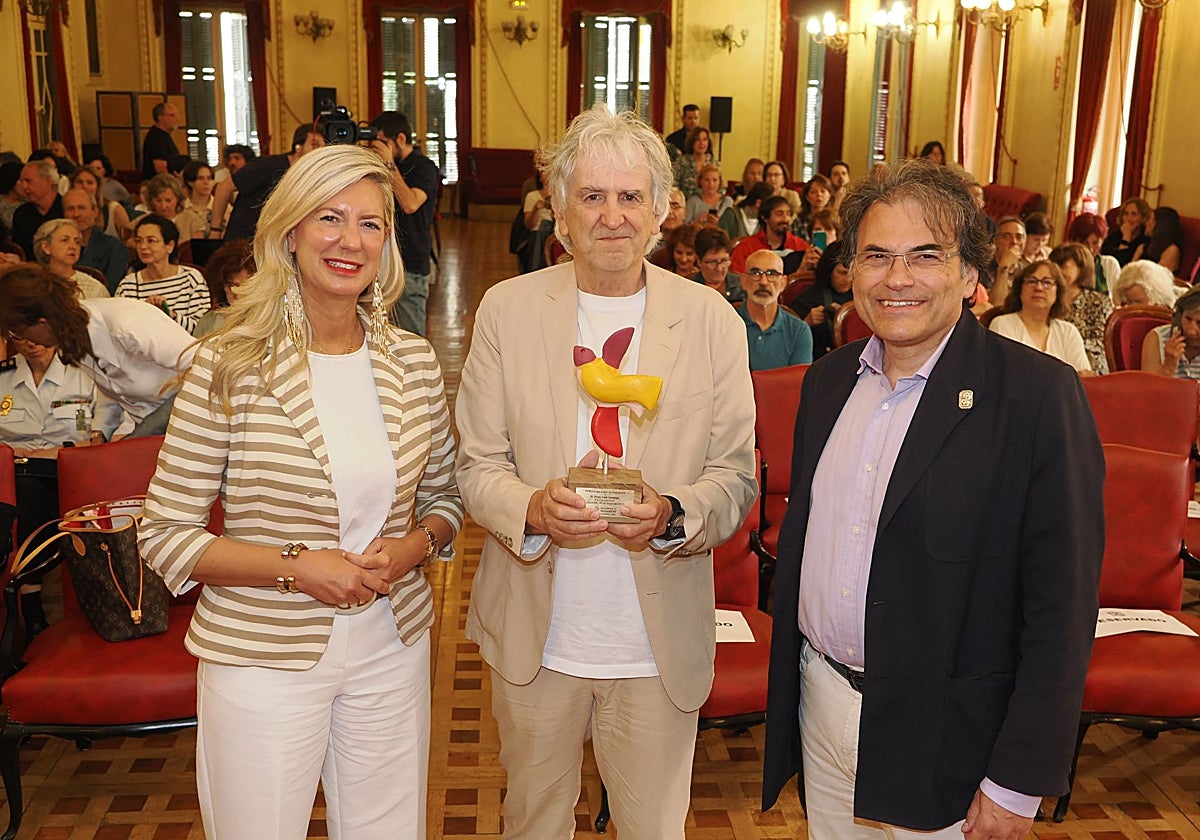 El paleontólogo Juan Luis Arsuaga da el pregón de la 58 Feria del Libro de Valladolid