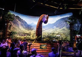 Los dinosaurios de Jurassic World conquistan el espacio Delicias