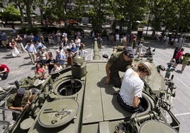 En imágenes: día de las Fuerzas Armadas en Valladolid