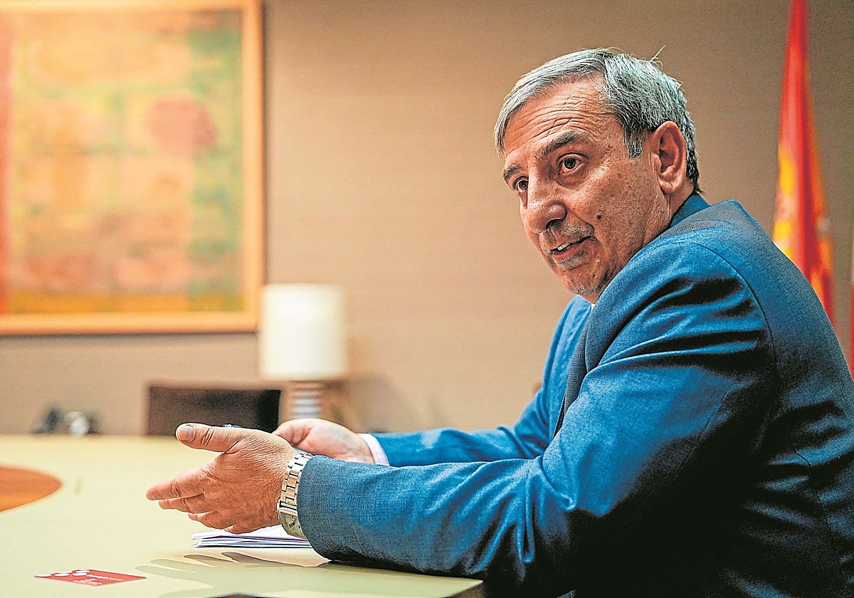 El consejero de Movilidad y Transformación Digital, José Luis Sanz Merino, durante la entrevista con ABC