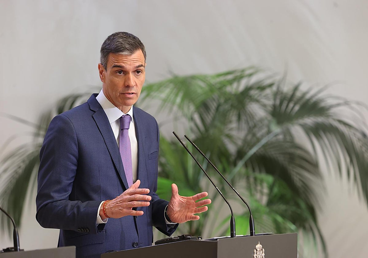 El presidente del Gobierno, Pedro Sánchez, en el Palacio de la Moncloa