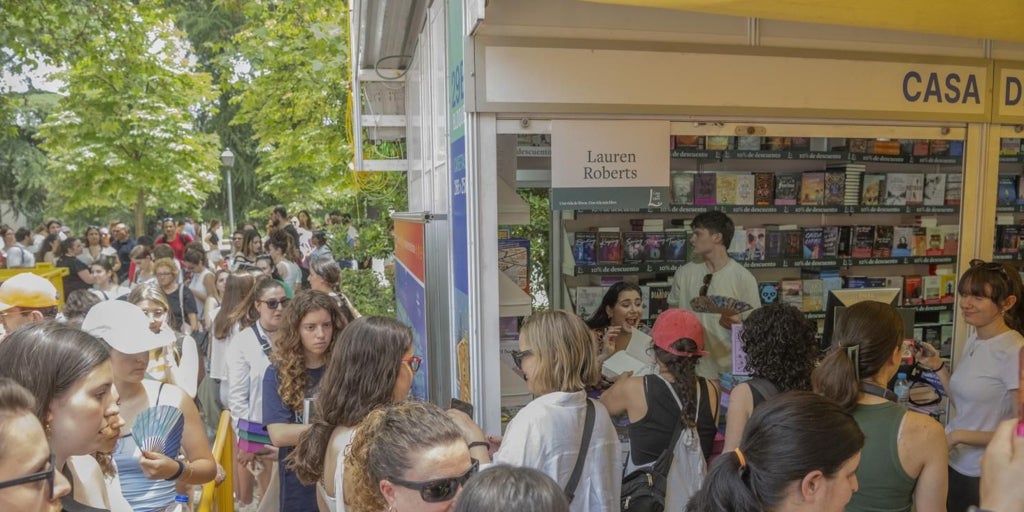 Quién firma hoy, sábado 7 de junio en la Feria del Libro de Madrid 2025