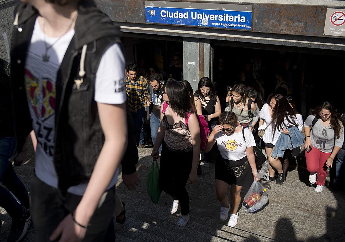 Cómo llegar a Ciudad Universitaria para la Selectividad tras el cierre de la Línea 6 del Metro de Madrid
