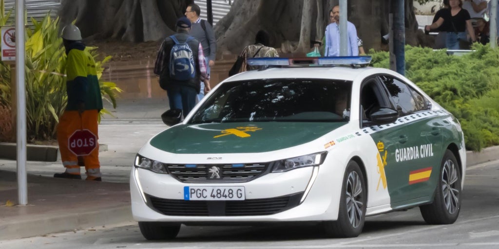 Investigan la desaparición de un empresario tras hallar sangre en su casa y conducir su coche otro hombre en valencia
