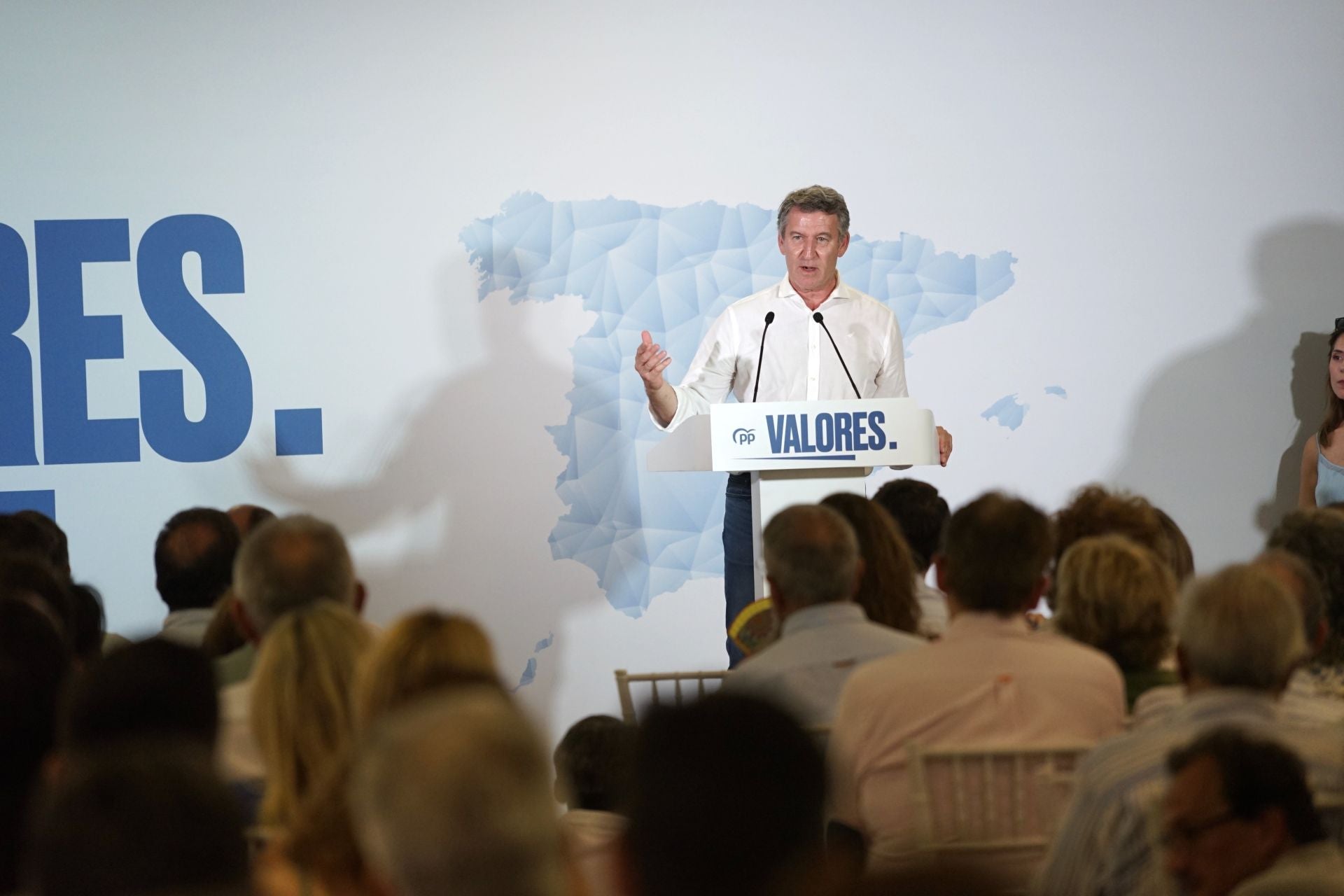 Alberto Núñez Feijóo celebra un acto en Cáceres dentro de la gira del líder del PP para ser reelegido