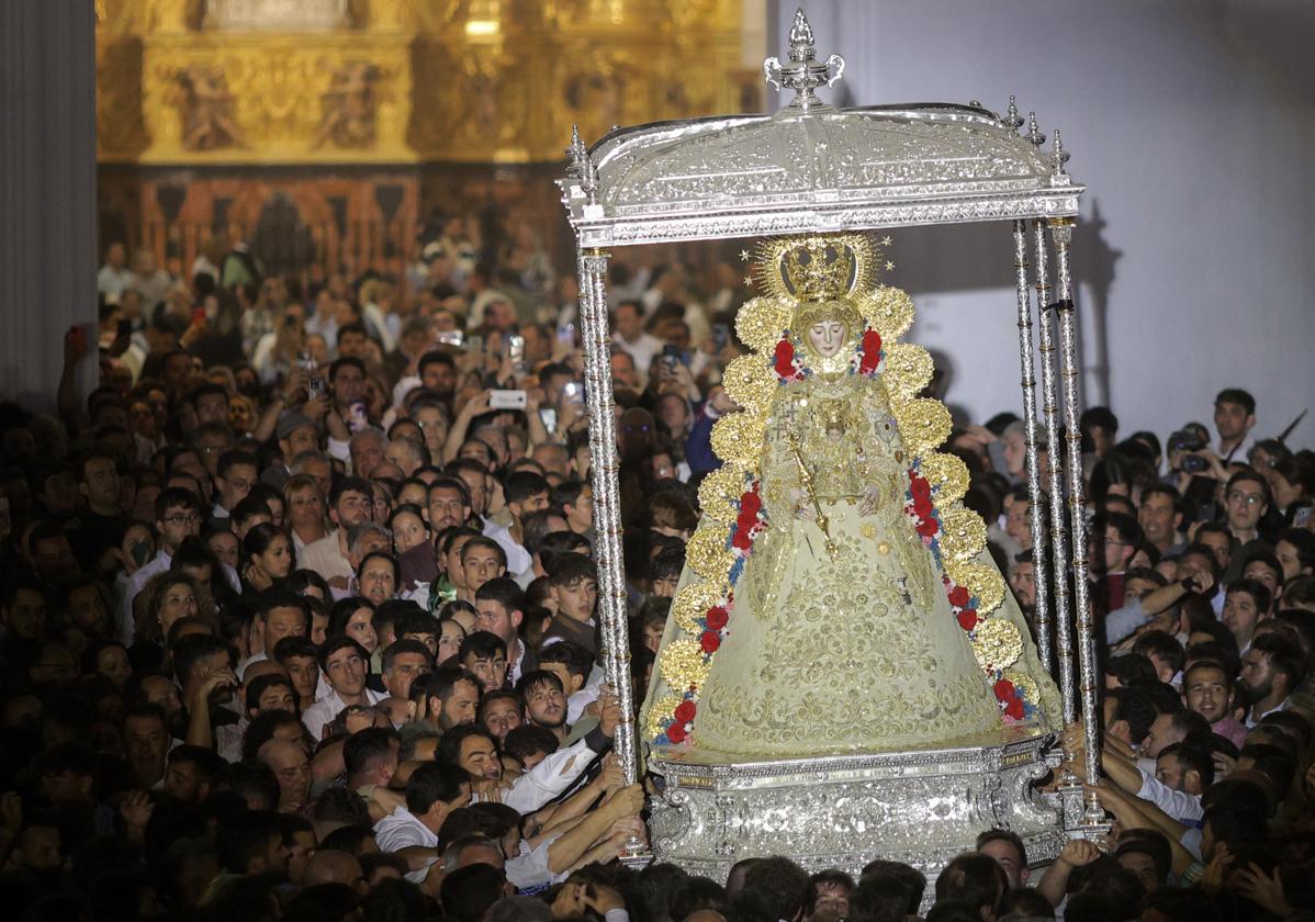 La Virgen del Rocío saldrá en la madrugada del Lunes de Pentecostés