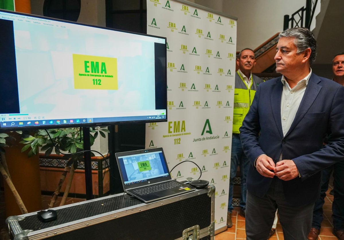 El consejero Antonio Sanz durante la activación del plan
