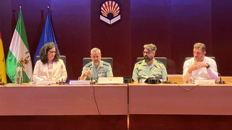 La Guardia Civil de Córdoba da consejos a las empresas para frenar la cibercriminalidad