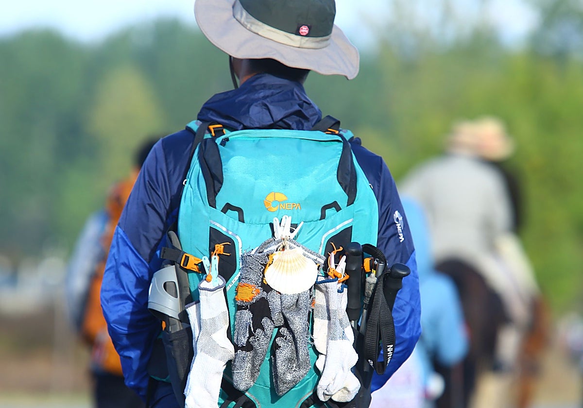 Imagen de archivo de un peregrino que hace el Camino de Santiago