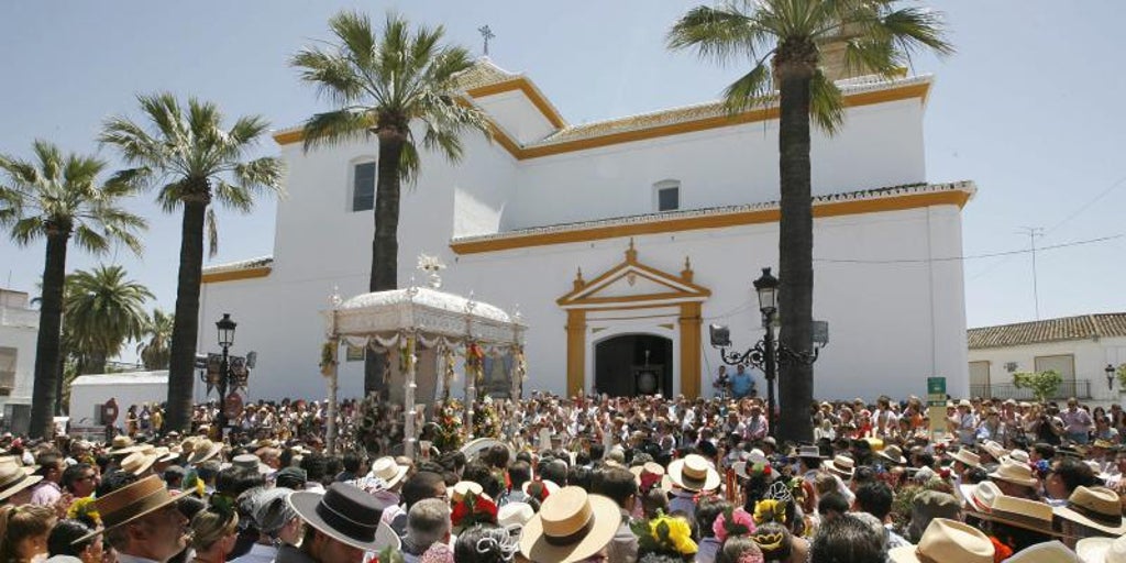 El paso de las hermandades del Rocío por Vado del Quema y Villamanrique, en directo