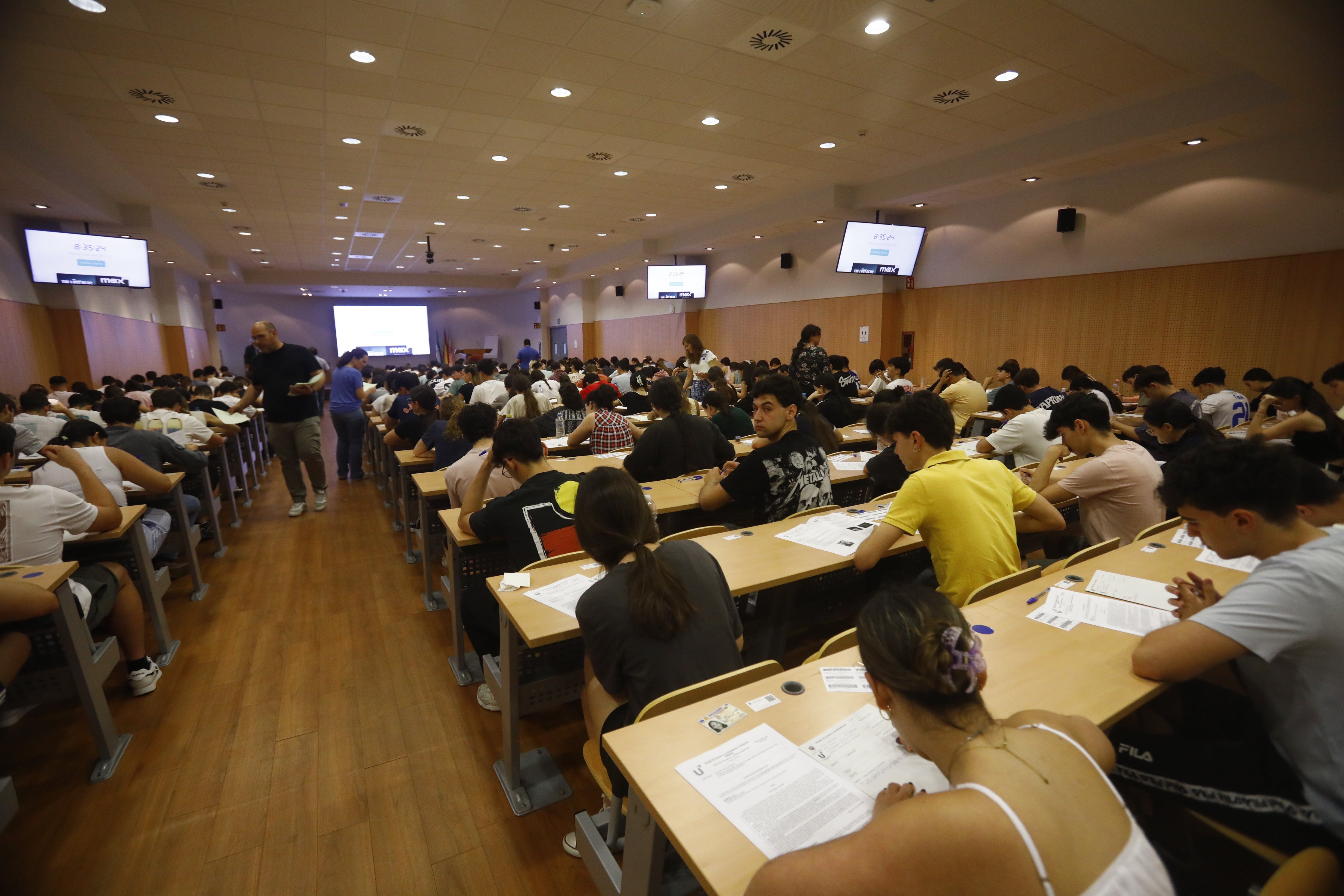 Las mejores imágenes del inicio de la Selectividad 2025 en Córdoba