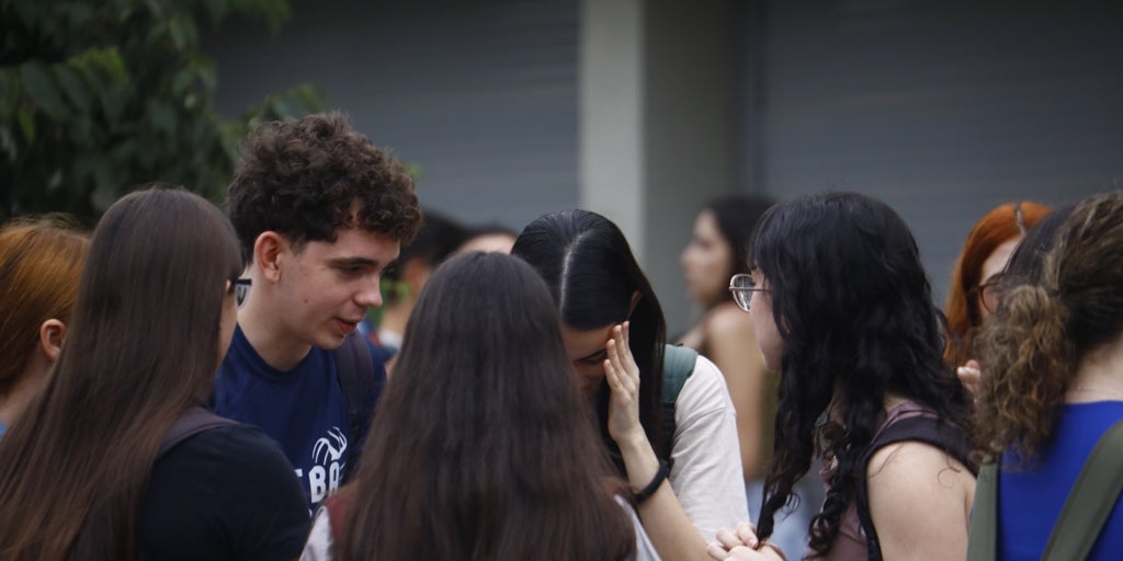 Estudiantes cordobeses, tras el arranque de la Selectividad: «La nota de Fisioterapia se ha inflado mucho estos últimos años»