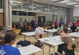 PAU en Canarias: «Vivir no debería ser tan complicado» invita a la reflexión en el primer examen en las islas