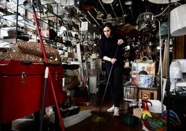 «Nos tuvimos que encerrar en la tienda y pasamos miedo recordando lo que pasó con la dana en Valencia»