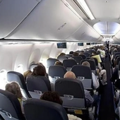 Fátima, de pasajera a heroína inesperada tras salvar la vida de un bebé en un vuelo desde Gran Canaria