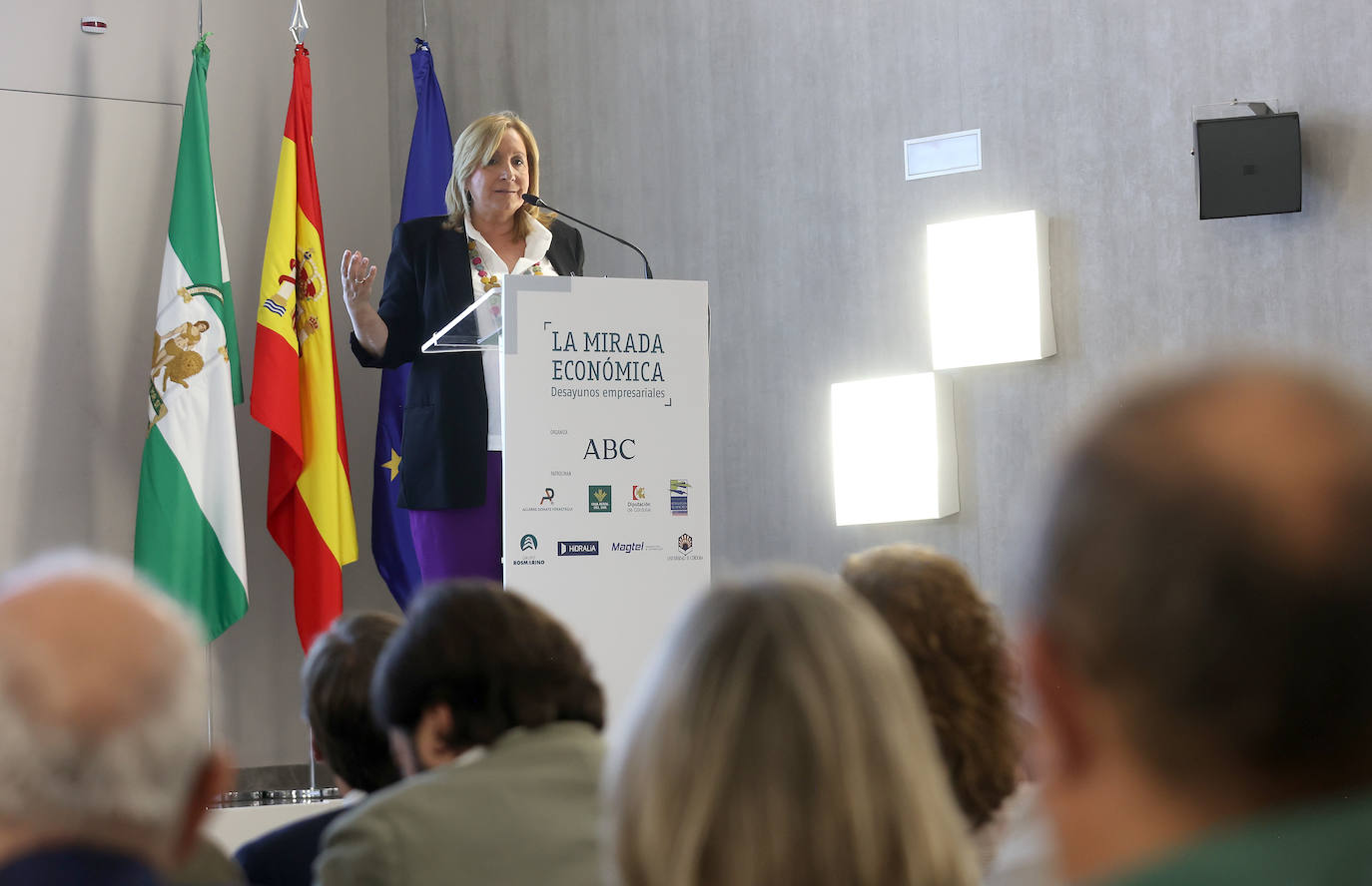 La participación de la viceconsejera de Agricultura en la Mirada Económica, en imágenes