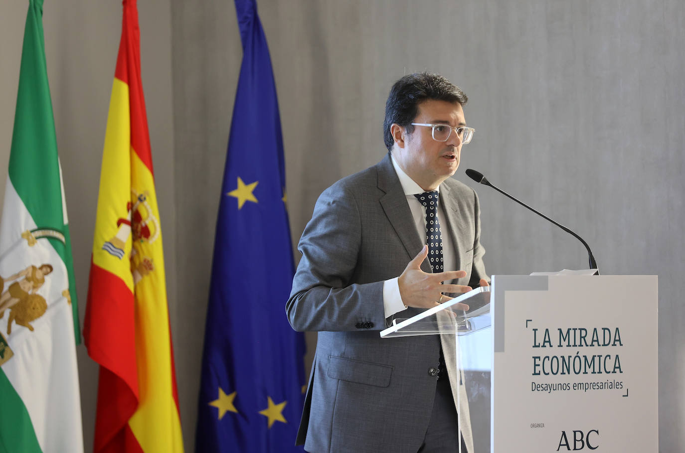 La participación de la viceconsejera de Agricultura en la Mirada Económica, en imágenes