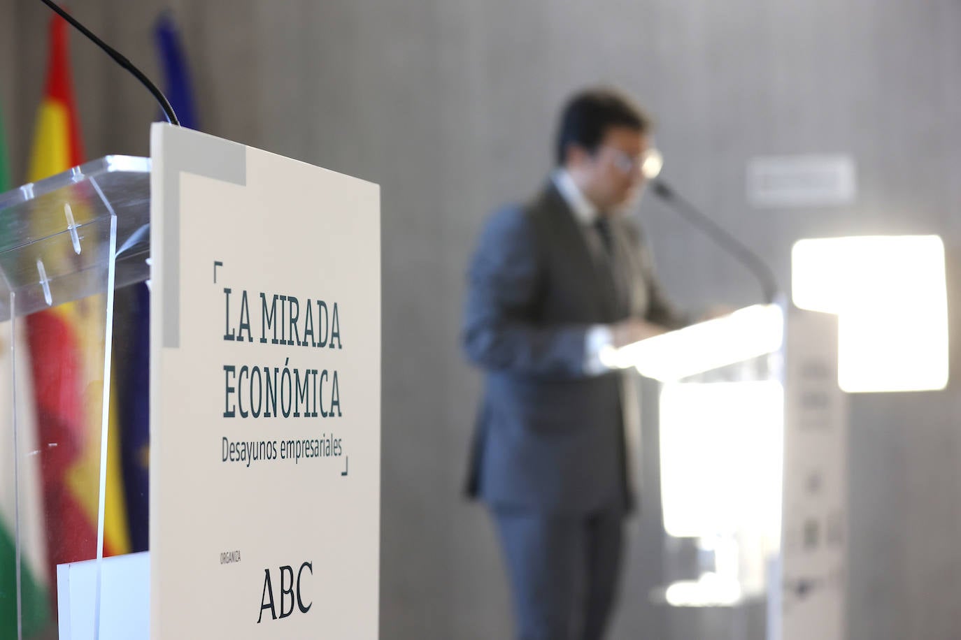 La participación de la viceconsejera de Agricultura en la Mirada Económica, en imágenes