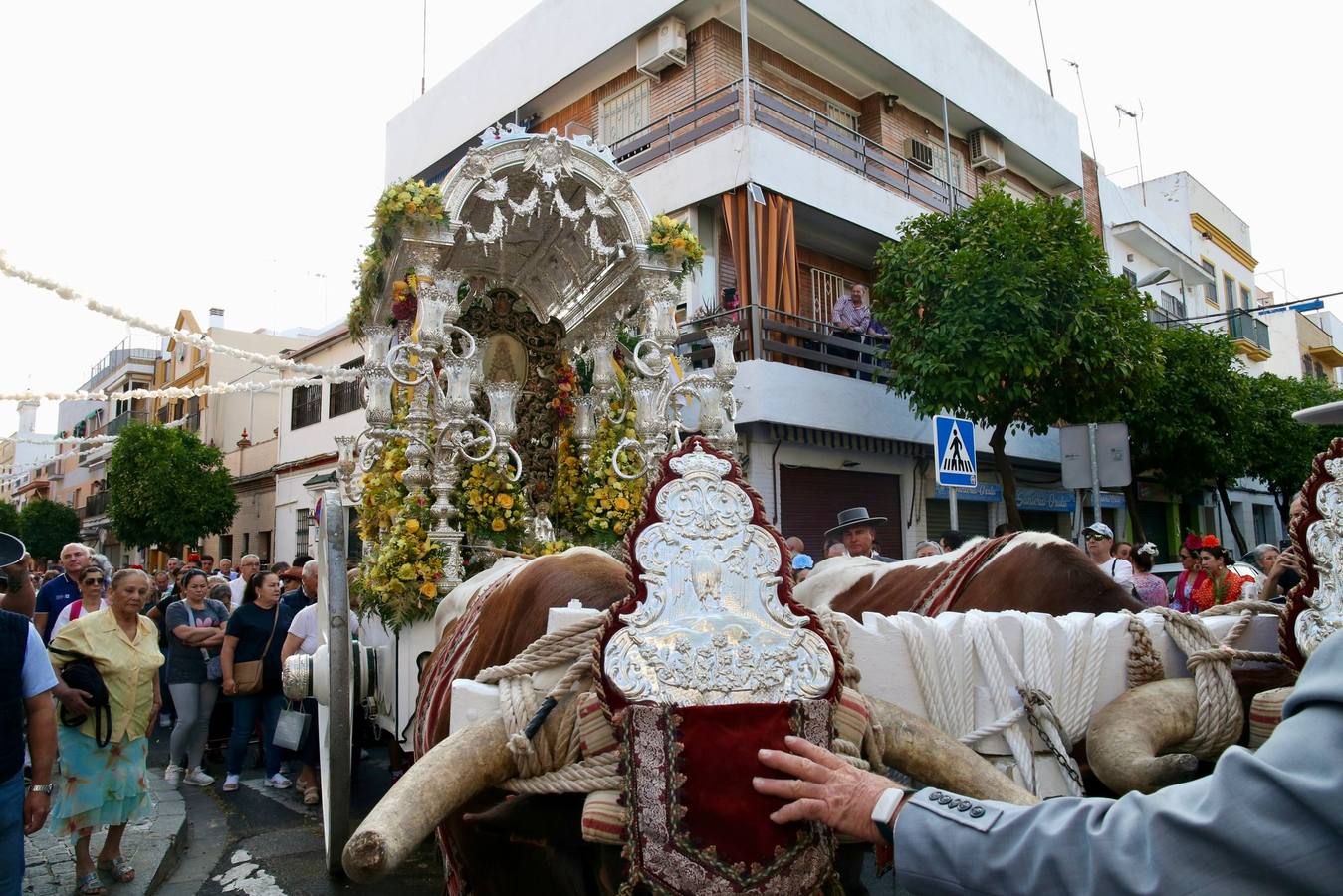 Primeros momentos de la peregrinación de la Hermandad del Rocío del Cerro del Águila