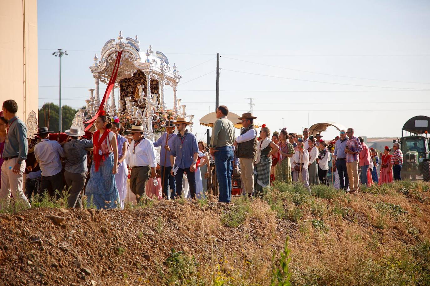 Salida de la hermandad de Carrión hacia la aldea del Rocío