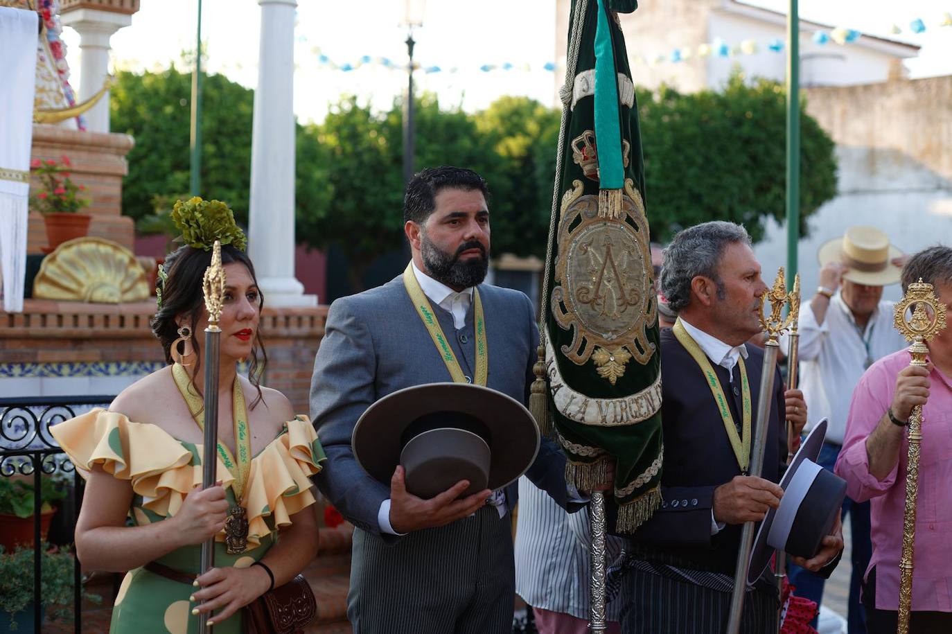 Salida de la hermandad de Pilas hacia la aldea del Rocío