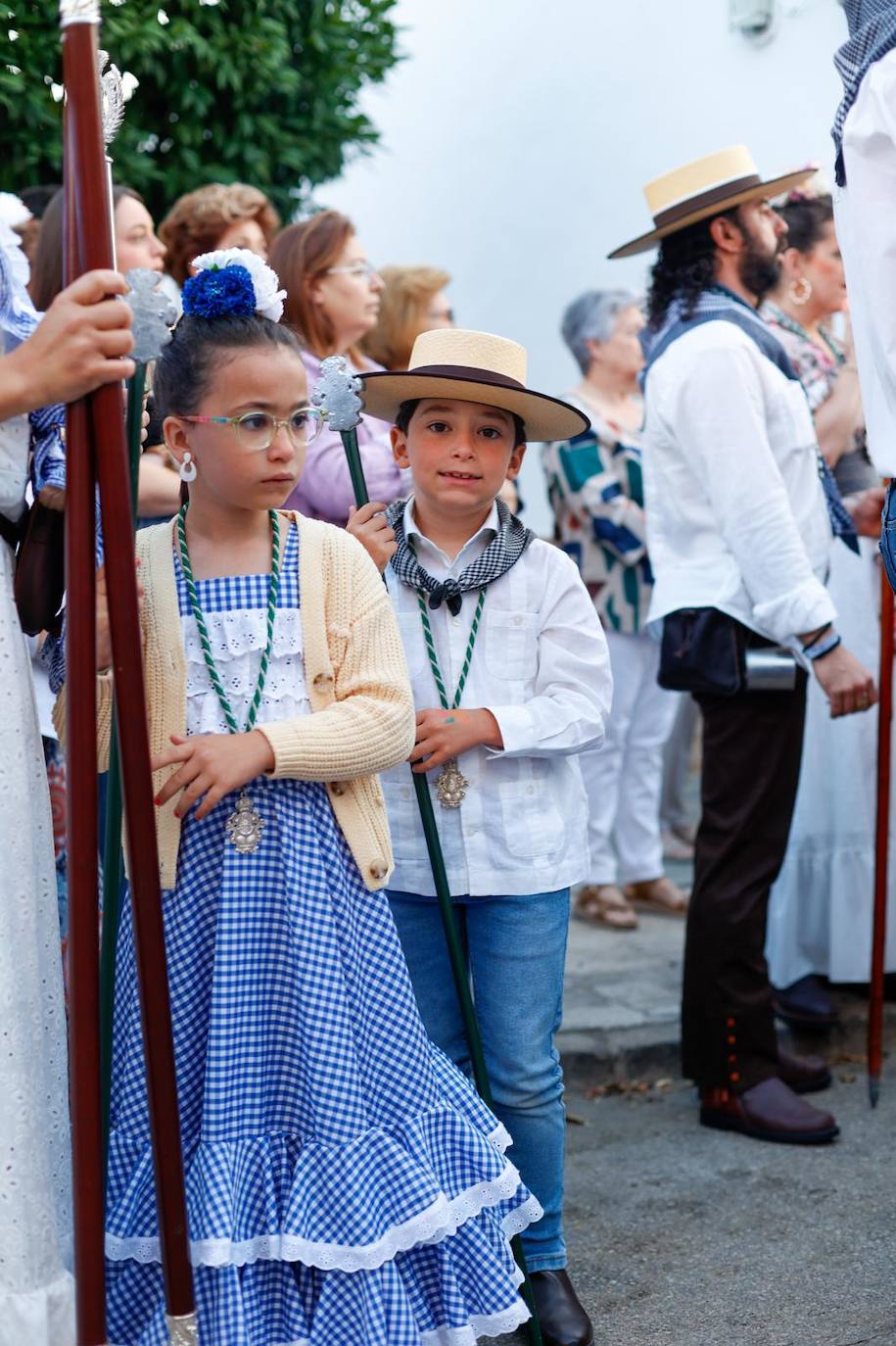 Salida de la hermandad de Pilas hacia la aldea del Rocío