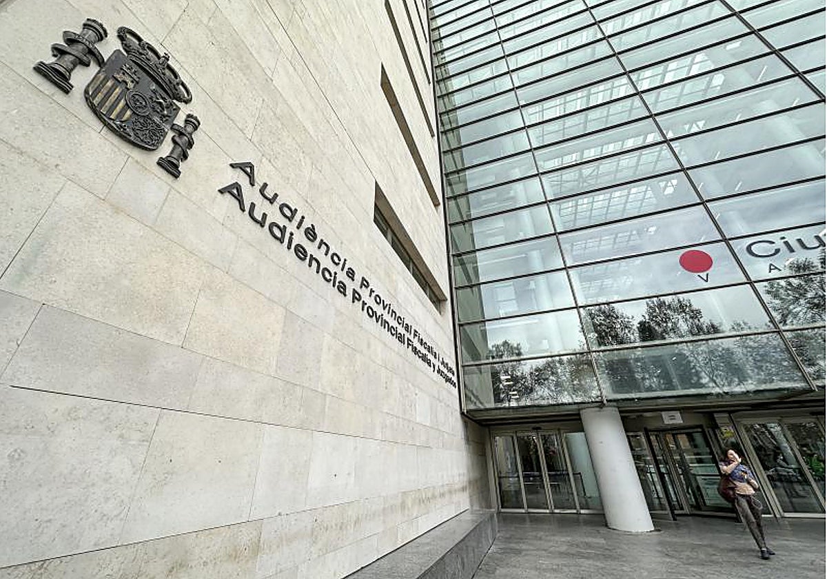 Entrada a la Ciudad de la Justicia de Valencia