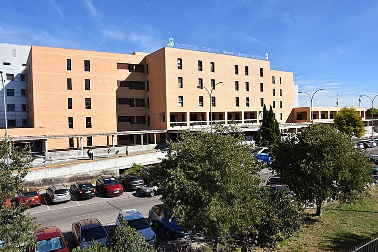 Heridos una madre y sus dos hijos tras ser atropellados en Cebolla