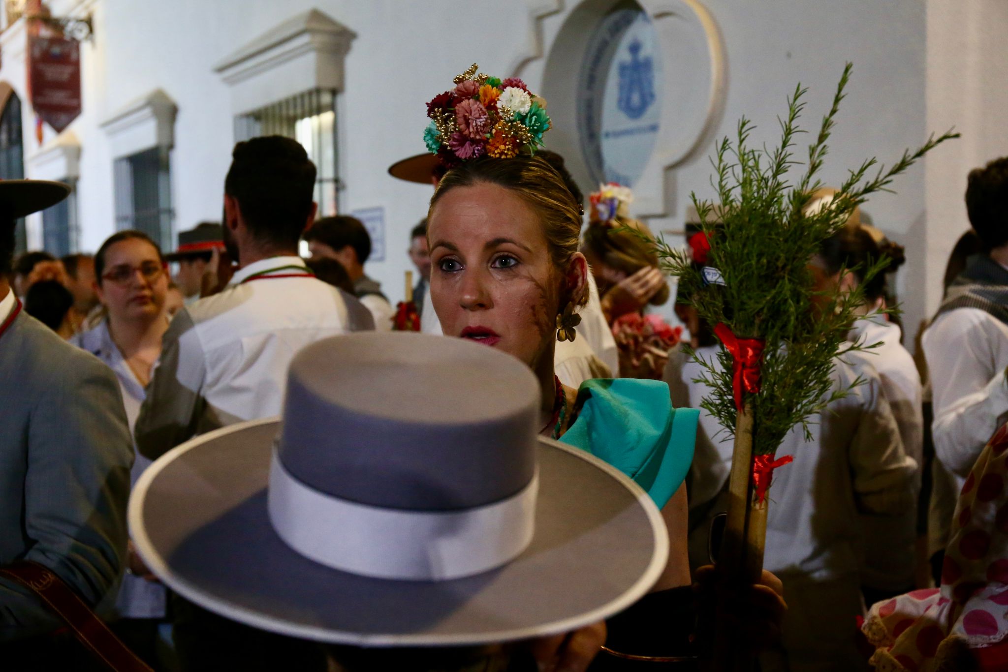 Sale Villamanrique, la última filial en ponerse en camino hacia el Rocío