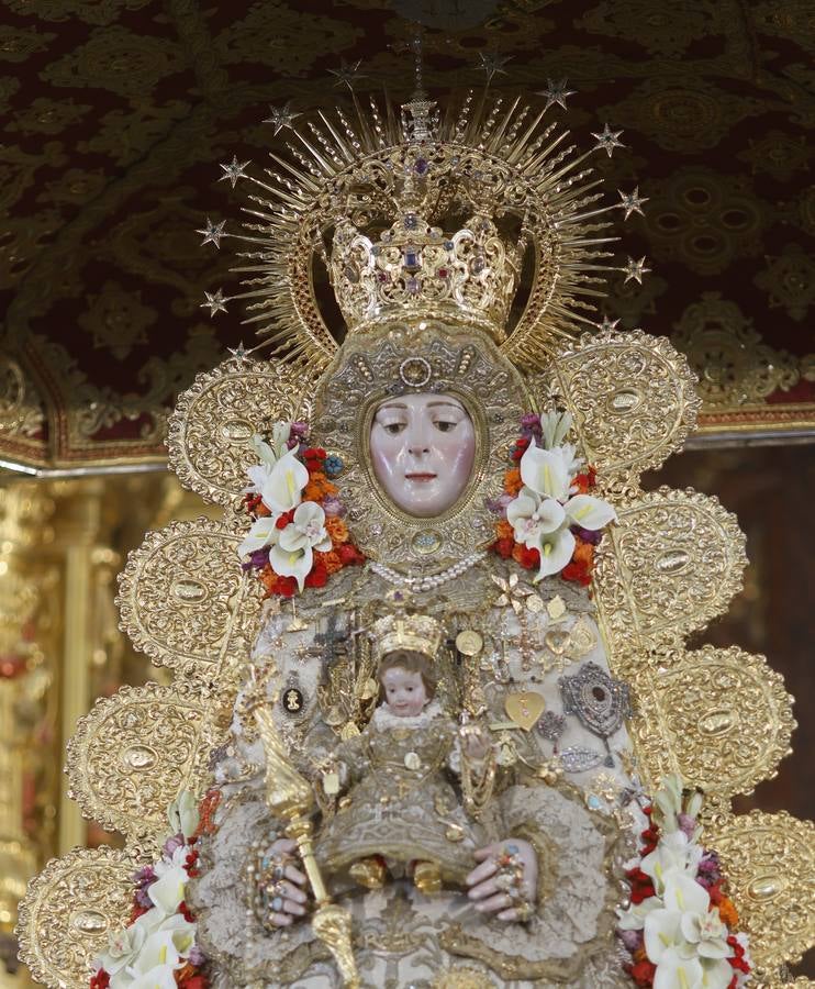 Ambiente y presentaciones de las hermandades filiales más antiguas en el sábado del Rocío 2025