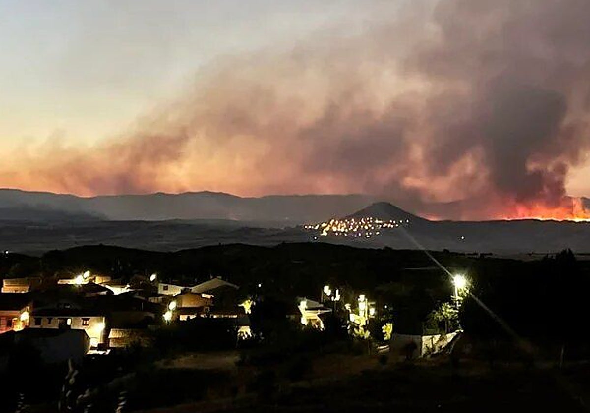 En la imagen de archivo, uno de los incendios que se registraron en Humanes