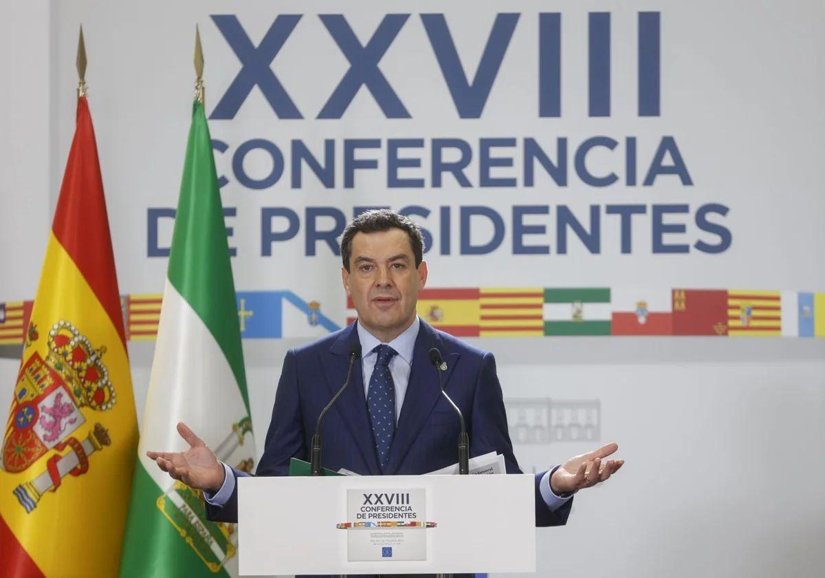 Juanma Moreno a su llegada a la Conferencia de Presidentes