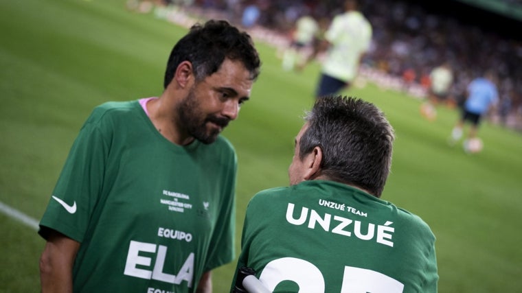 Miguel Ángel junto a Unzué en un partido benéfico en 2022
