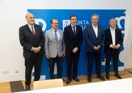 Una comisión buscará fórmulas para descentralizar la enseñanza de Medicina