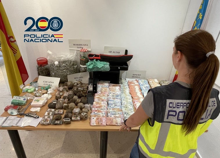 «Desde primera hora hasta la madrugada»: el incesante trasiego de compradores destapa un punto de venta de droga en Torrent