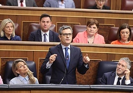 Bolaños acusa a los jueces de mirar con «recelos» su reforma de acceso a la carrera judicial