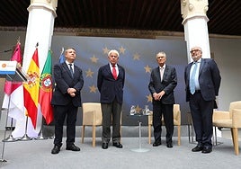 Felipe González aprueba el incremento del gasto en defensa porque «no podemos estar dependiendo de un mercachifle» como Trump