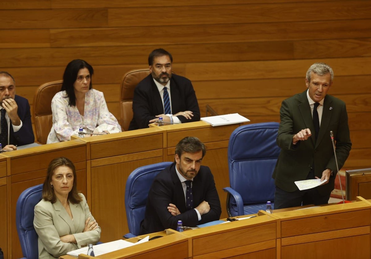 El presidente de la Xunta, Alfonso Rueda, durante su intervención en el Parlamento