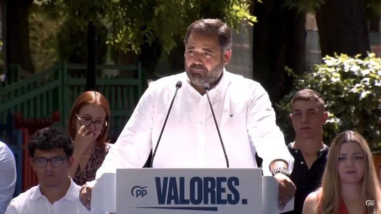 Núñez cree que Page no fuerza generales porque necesita a Sánchez en Moncloa