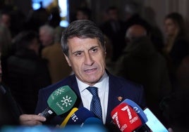 El PP vuelve a preguntar a Pedro Fernández si «pone la mano en el fuego» y desliga a Granada del caso Koldo