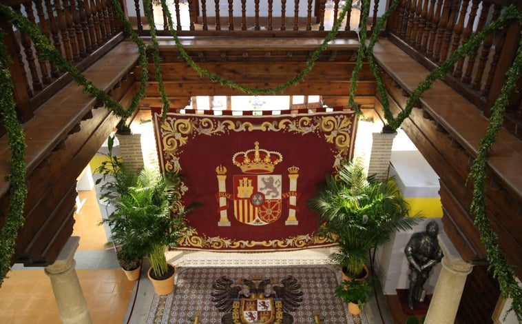 Imagen principal - El patio se puede visitar de 18:00 a 22:00 horas a partir del lunes con motivo del Corpus Christi
