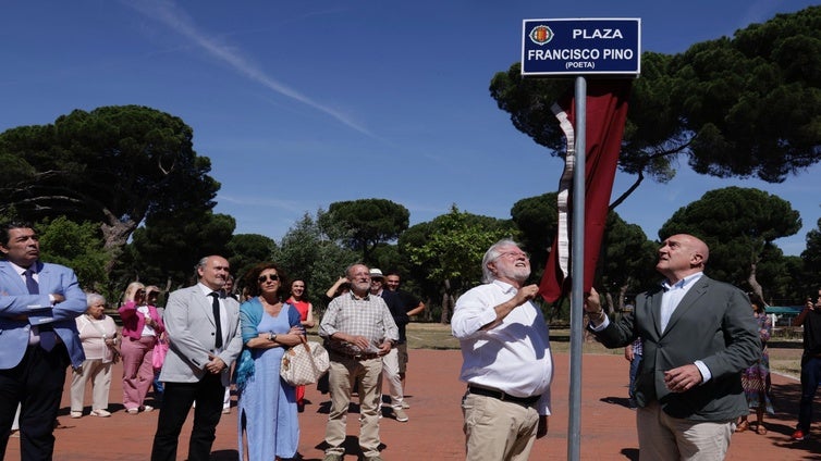 Valladolid rinde homenaje a Francisco Pino con una plaza que lleva su nombre en el Pinar de Antequera