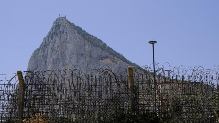 Verja perimetral del Peñón de Gibraltar
