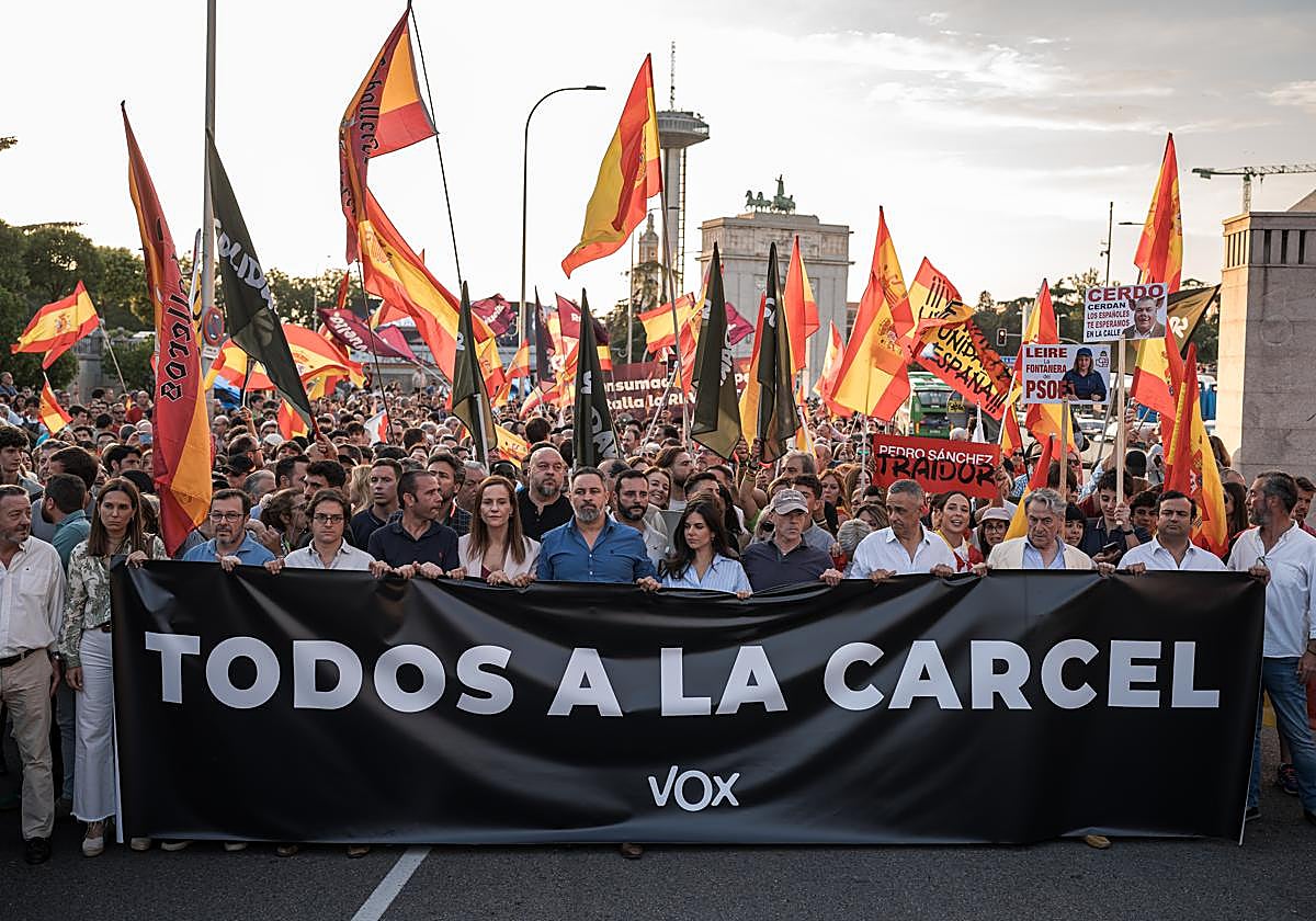 Vox convoca una marcha para pedir la dimisión de Sánchez